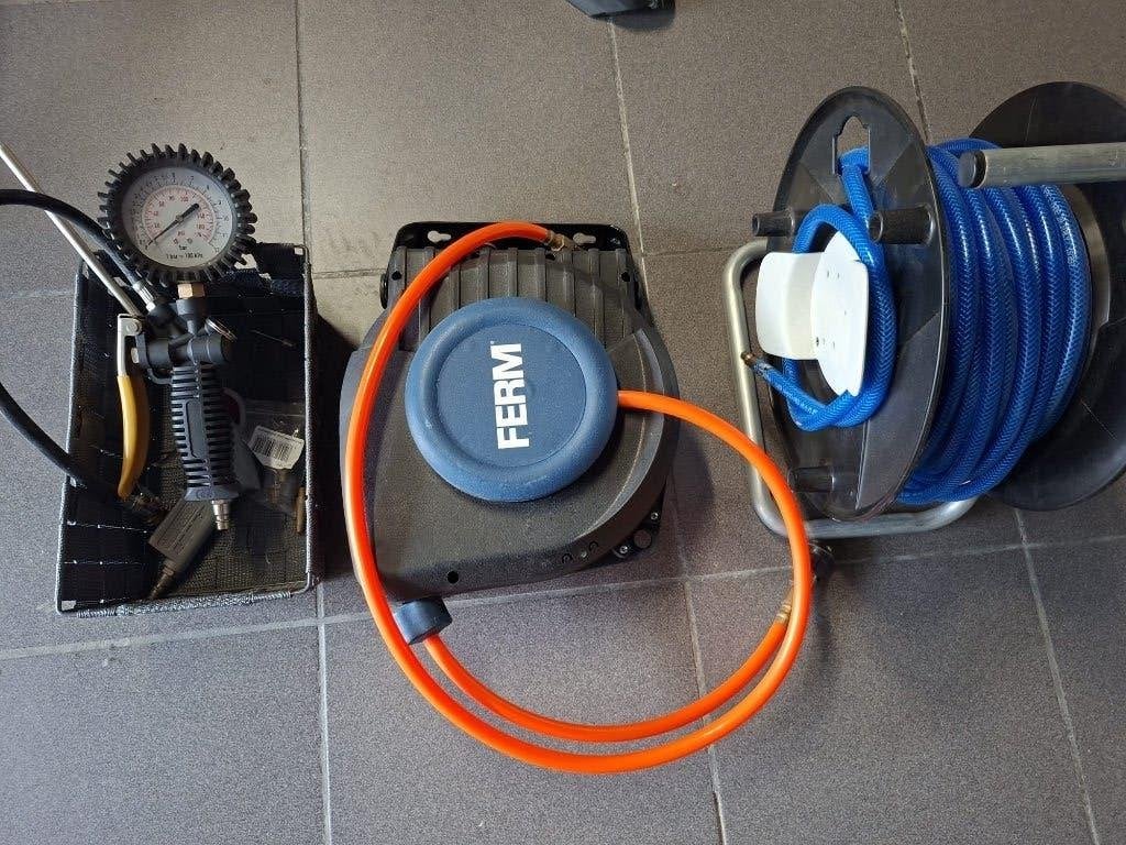 FERM persluchtslanghaspel met accessoires, Enlèvement