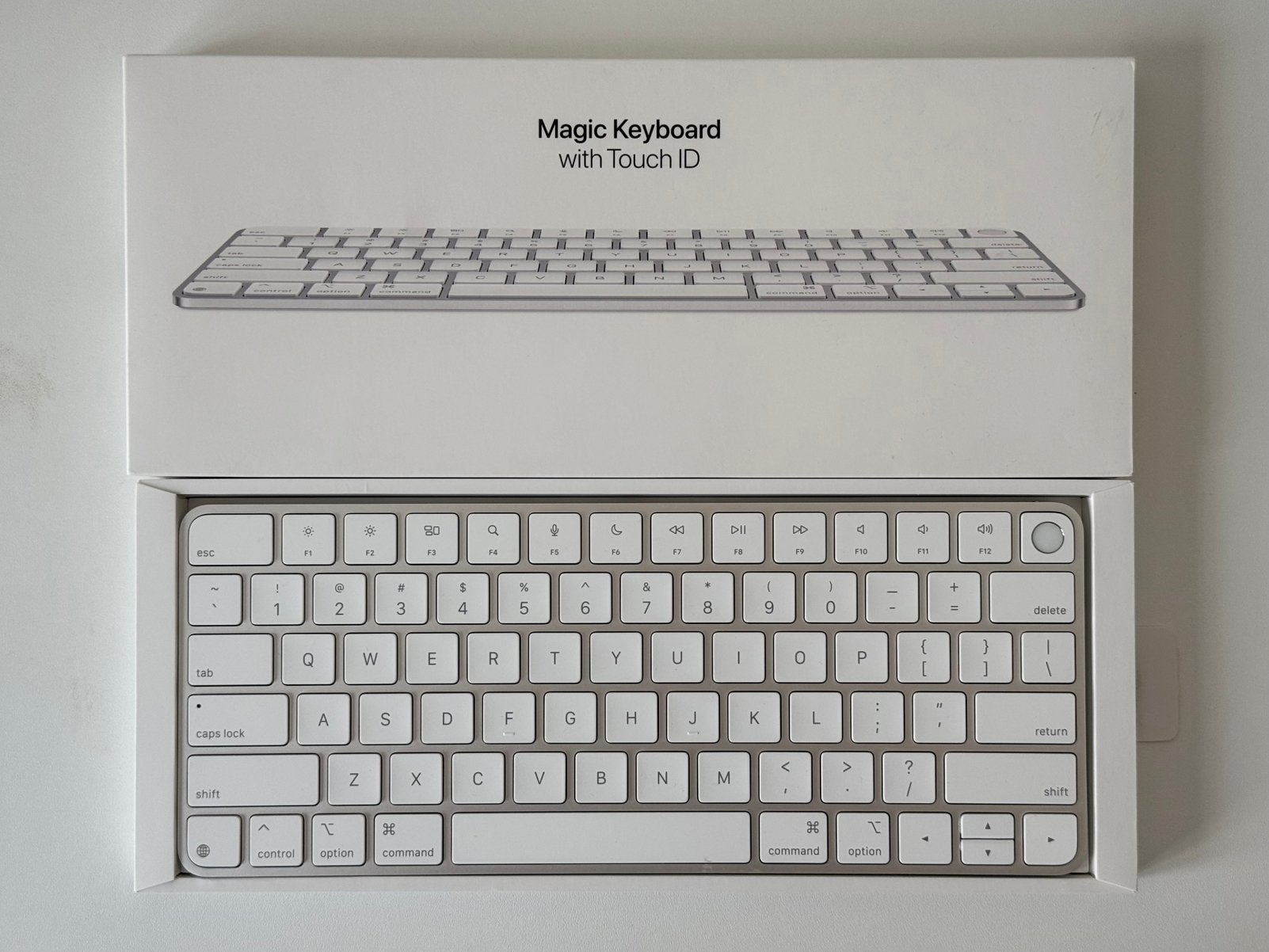 Apple Magic Keyboard with Touch ID QWERTY (US English) + Box, Computers en Software, Touch ID, Ophalen of Verzenden, Zo goed als nieuw