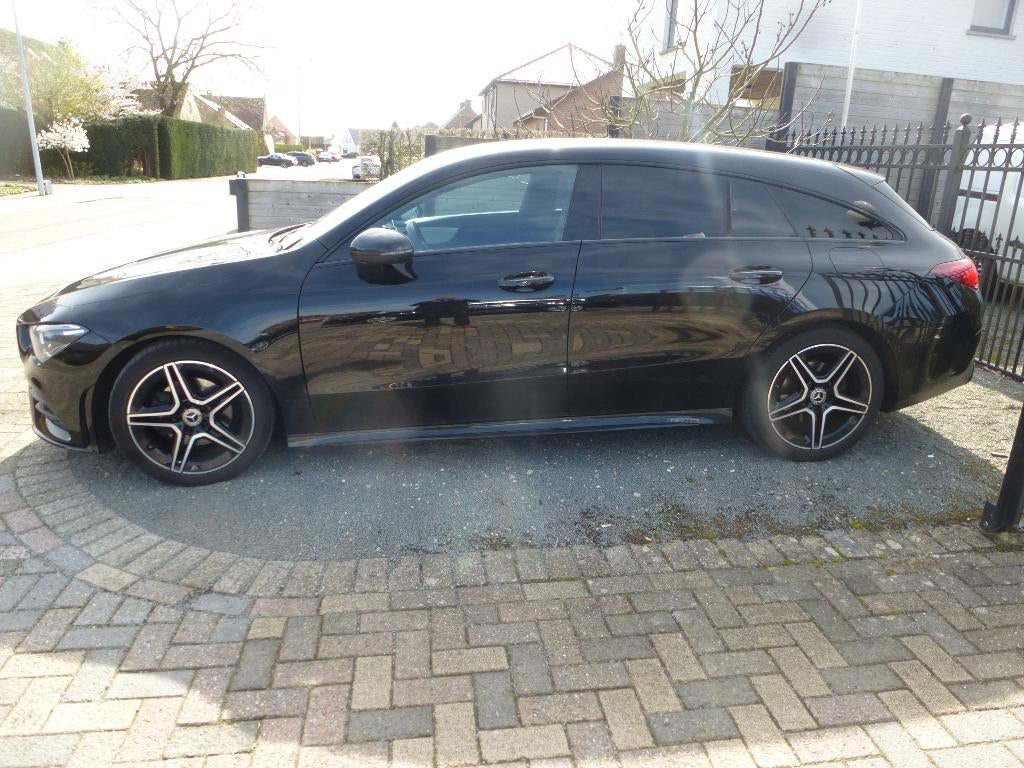 Mercedes CLA 180  D, 4 cilinders, Alcantara, Zwart, 5 deurs
