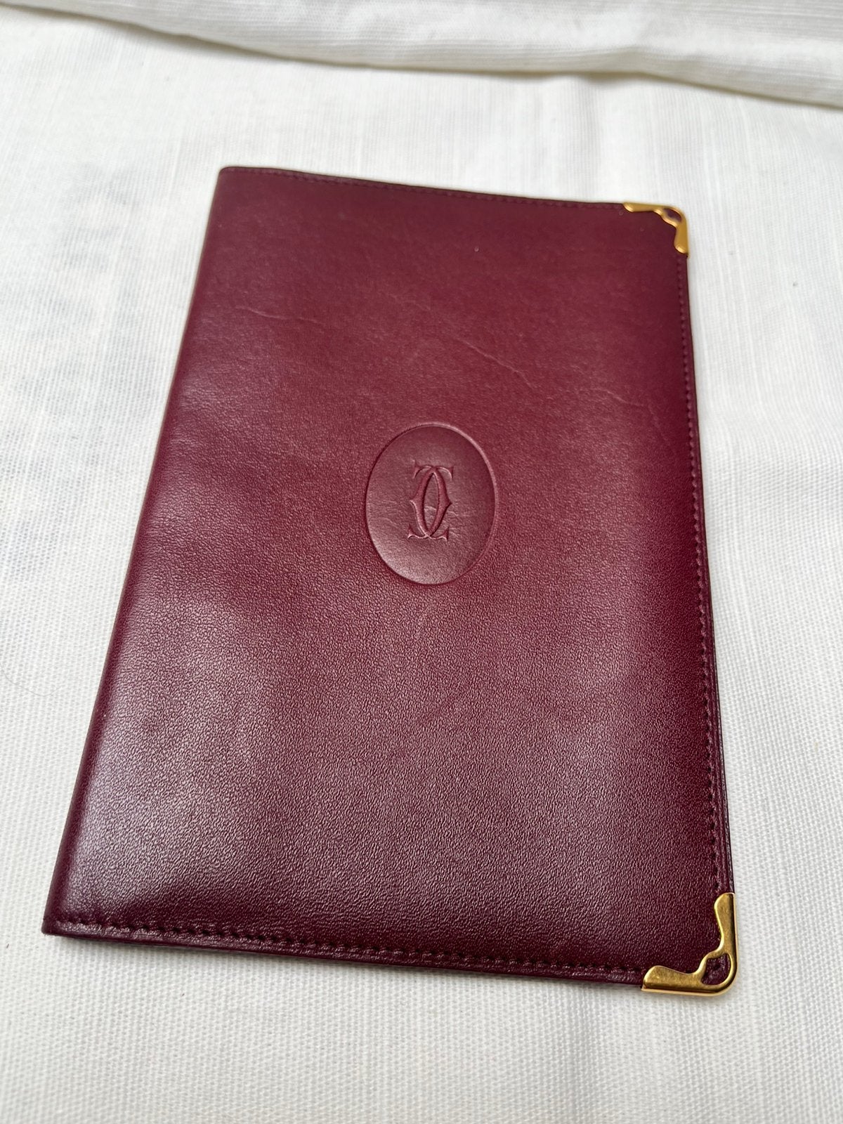 Vintage Must de Cartier paspoorthouder / documentenmap, Handtassen en Accessoires, Ophalen of Verzenden, Gebruikt, Rood, Leder