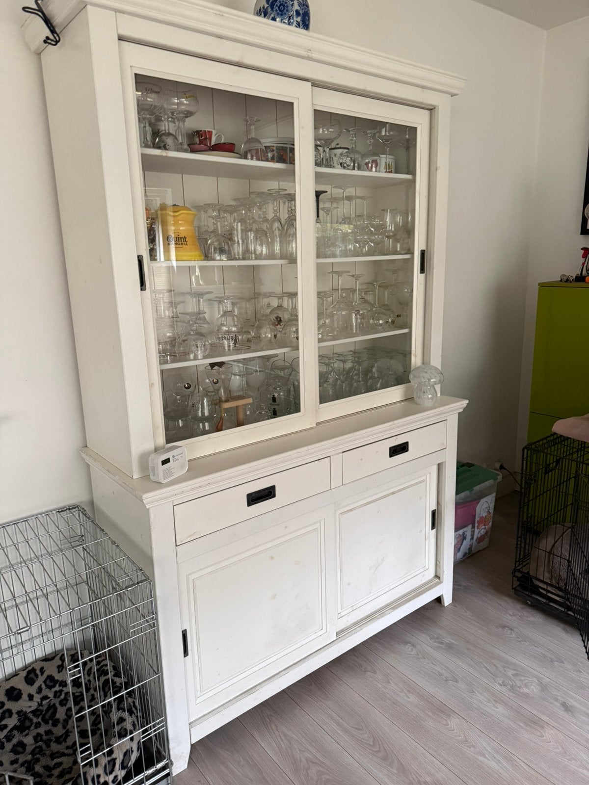 Mooi witte houten buffetkast servieskast kast Degen, Ophalen, Zo goed als nieuw