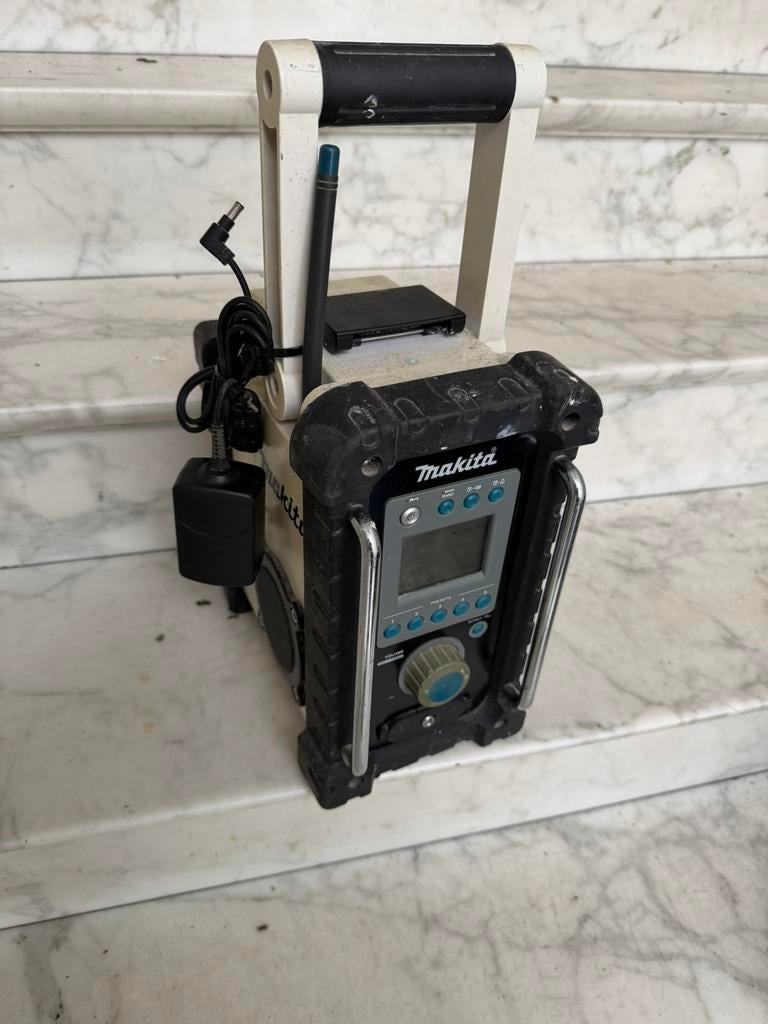 Radio chantier makita, Audio, Tv en Foto, Ophalen, Zo goed als nieuw, Radio