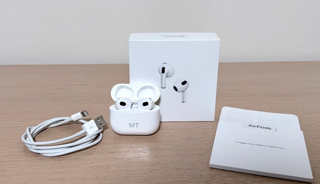 Apple Airpods 3 / Inclusief originele toebehoren / ALS NIEUW, Enlèvement ou Envoi, Comme neuf, Apple, Indicateur de batterie