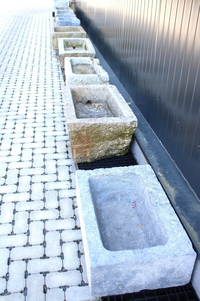 auge ou bac en pierre bleu , jardinière , voir photos !, Moins de 30 cm, Pierre, Enlèvement, Utilisé