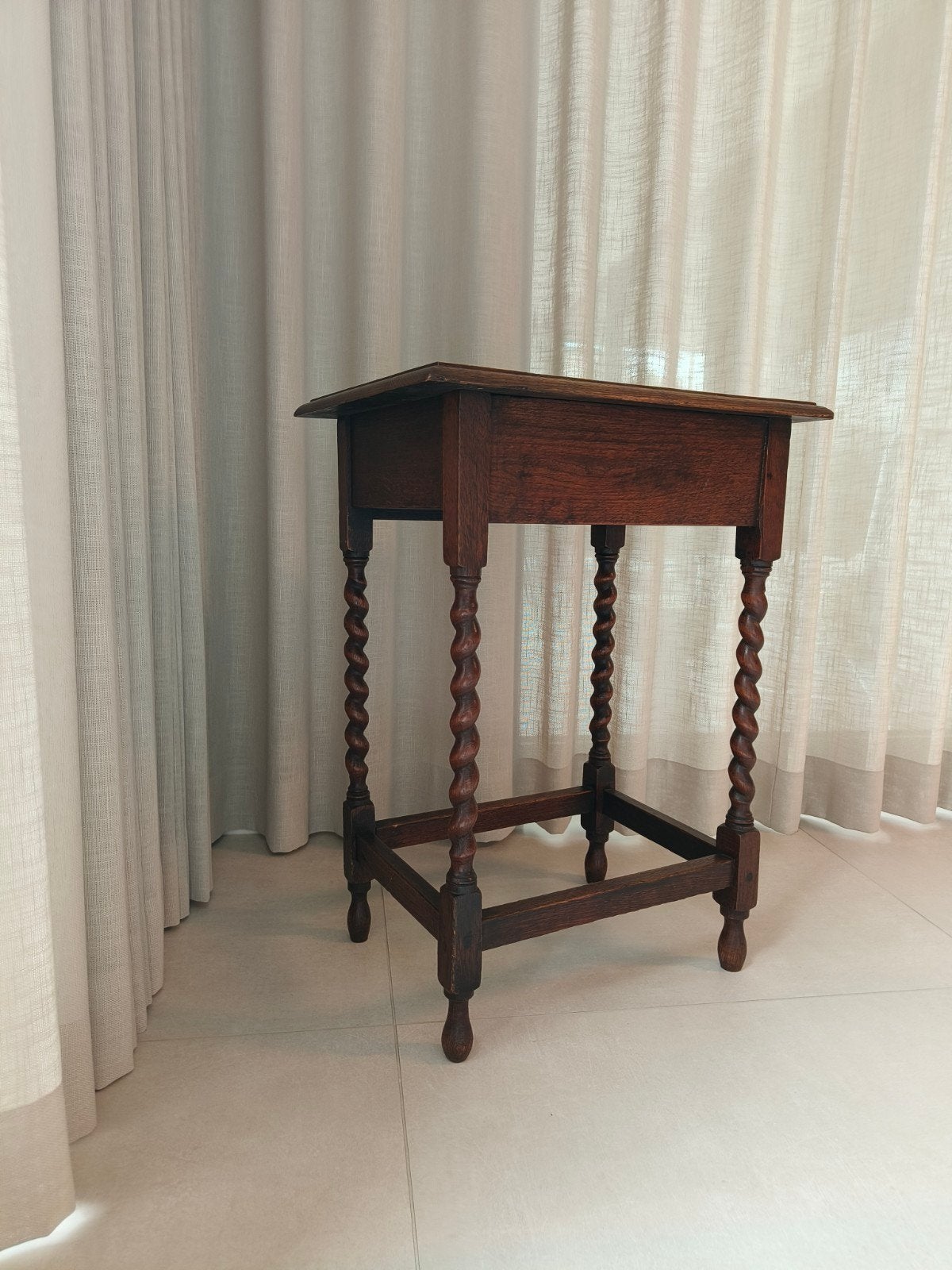 Table d'appoint en bois massif, Enlèvement