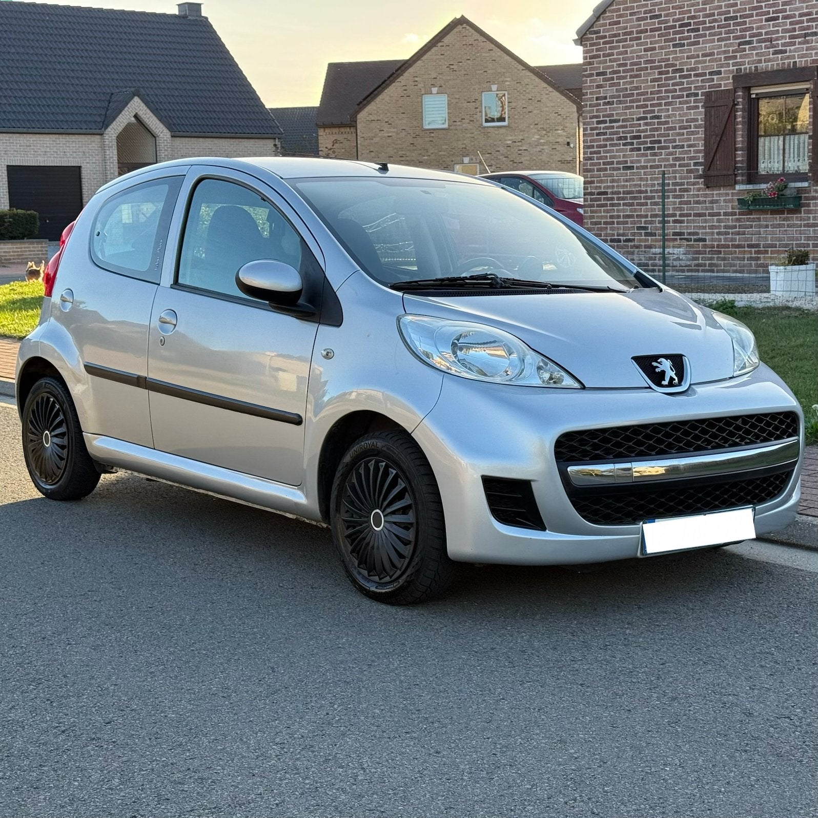 Peugeot 107 1.0 essence 2011, Boîte manuelle, 5 portes, Particulier, Essence