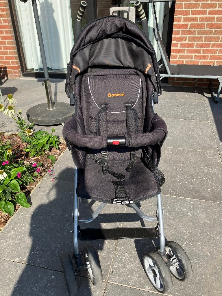 Buggy Bannini zwart, Enfants & Bébés, Buggys, Enlèvement, Comme neuf, Autres marques, Protection de pluie