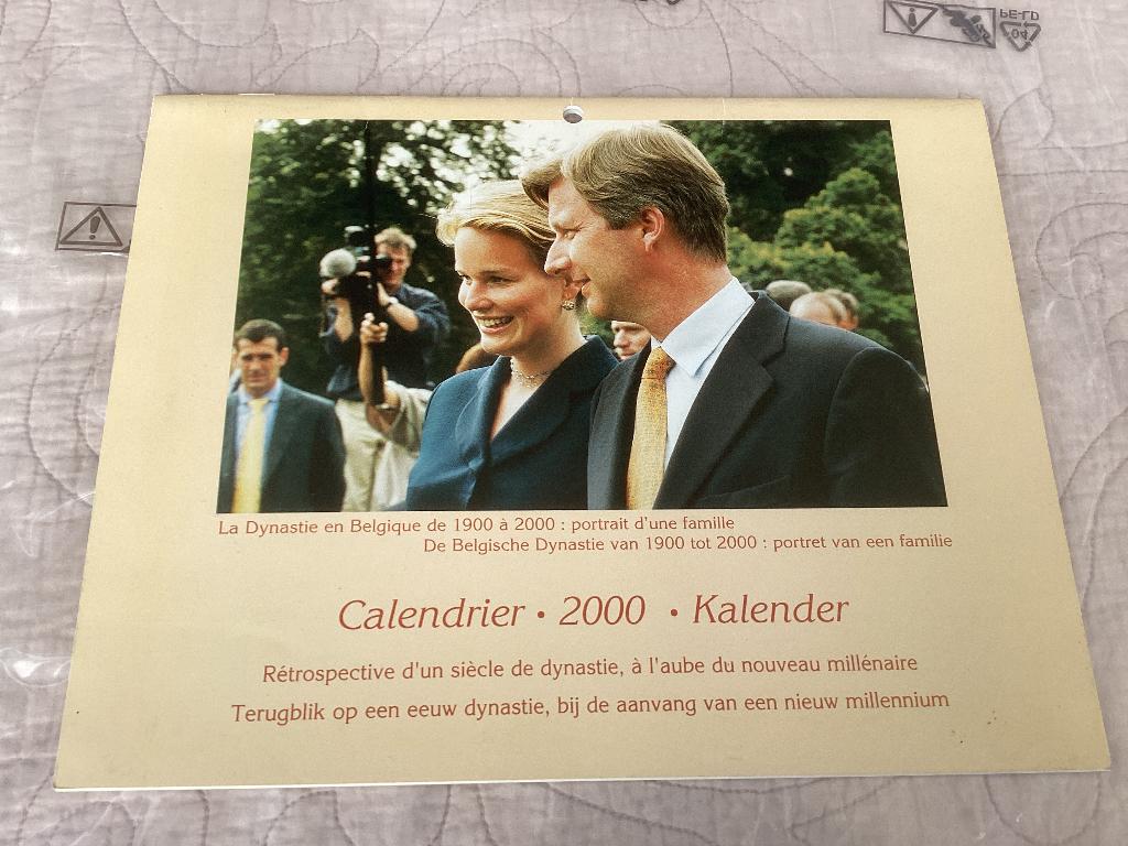 Koningshuis Kalender 2000 dynastie 1900 tot 2000, Ophalen of Verzenden, Zo goed als nieuw, Overige typen