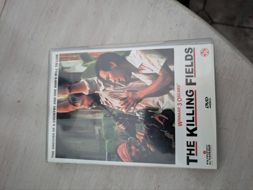 DVD LES CHAMPS DE LA MORT, Enlèvement ou Envoi