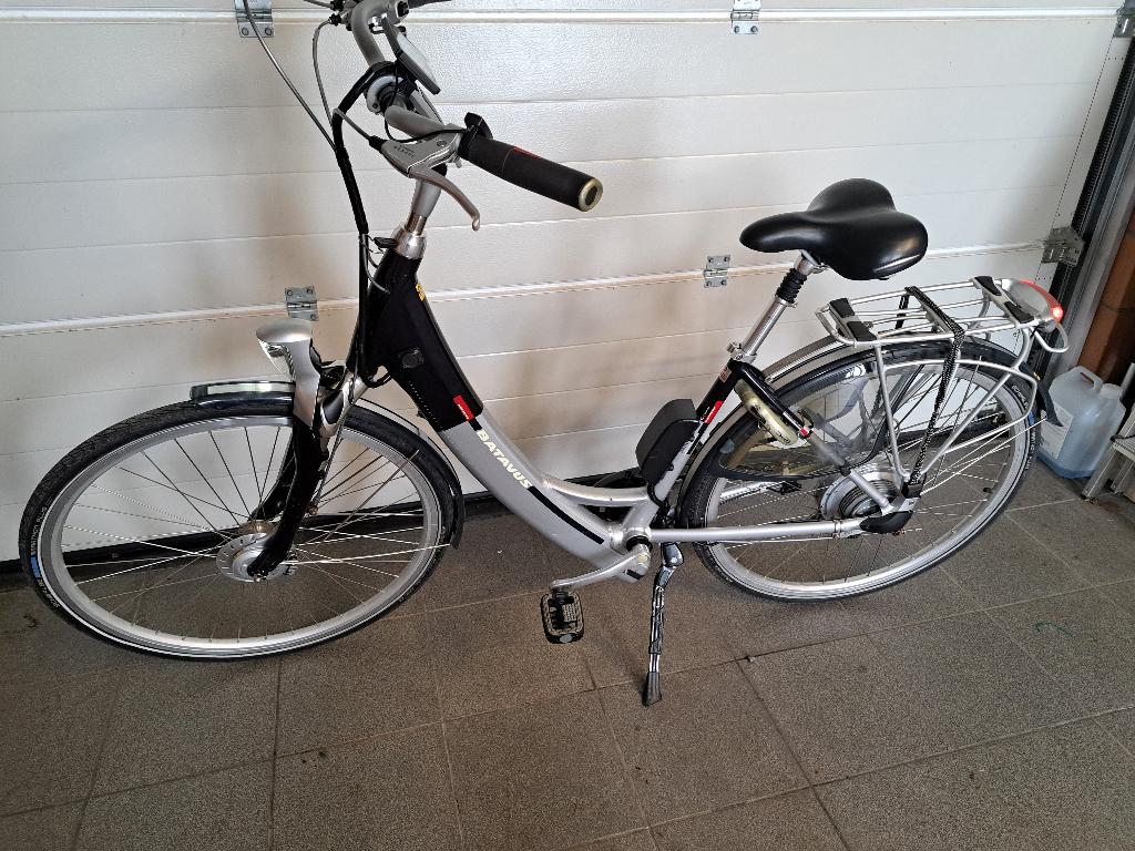 Elektrische fiets, Ophalen, Zo goed als nieuw, 50 km per accu of meer, Batavus