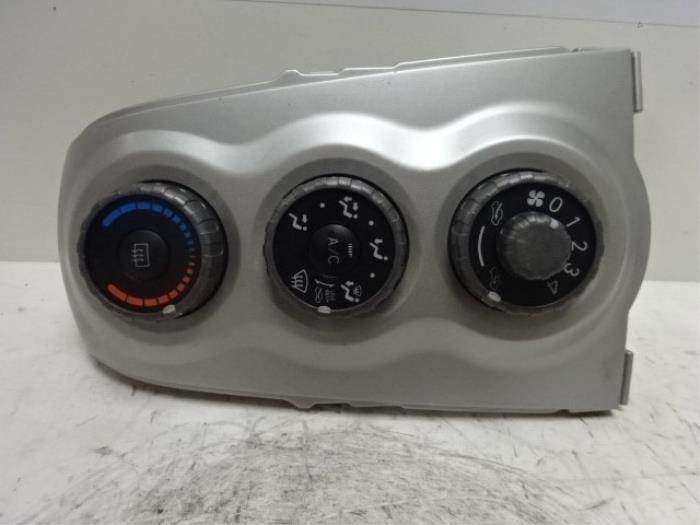 Panneau de commandes chauffage d'un Toyota Yaris, -, 3 mois de garantie, Toyota, Utilisé