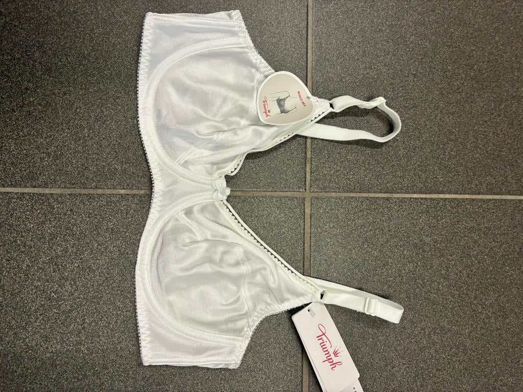 Beha Triumph, Kleding | Dames, Ondergoed en Lingerie, Ophalen of Verzenden