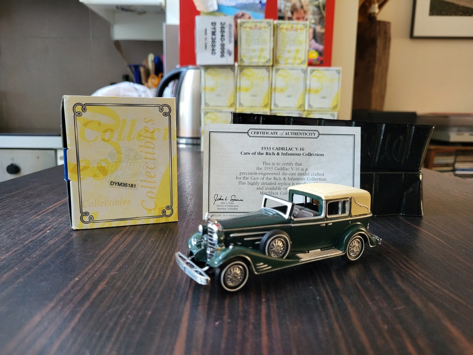 Boîte d'allumettes Dinky DYM35181 1933 Cadillac V-16, Enlèvement ou Envoi, Matchbox