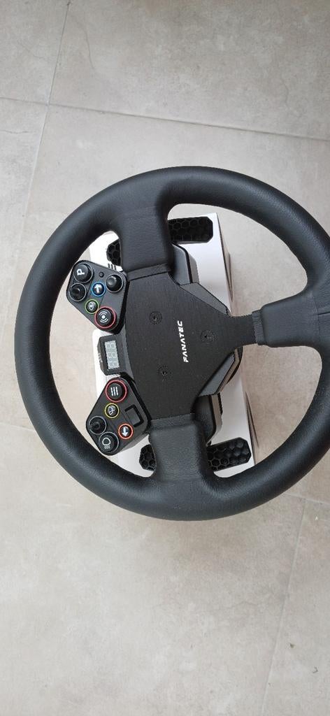 Fanatec - CSL Steering Wheel Round 1 V2 + CSL Universal Hub, Enlèvement