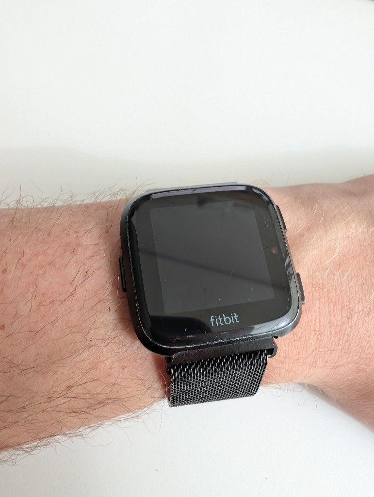 Fitbit Versa 2 smartwatch, Conditie, Gebruikt, Zwart, Ophalen of Verzenden