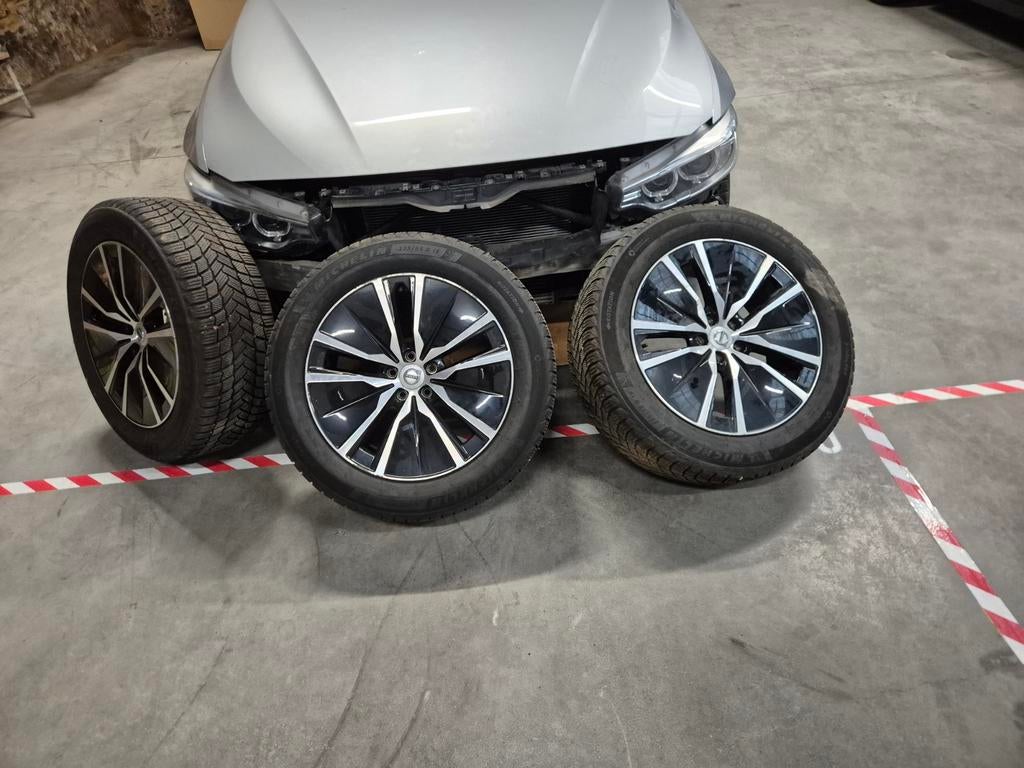 JANTES 3 PIÈCES M+S VOLVO XC90 XC60, Autos : Pièces & Accessoires, Enlèvement ou Envoi, Jante(s)