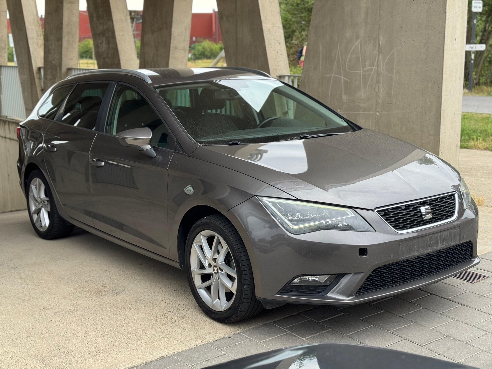 Seat leon benzine automaat + gekeurd voor verkoop, Auto's, Stof, Euro 6, Leon, Particulier