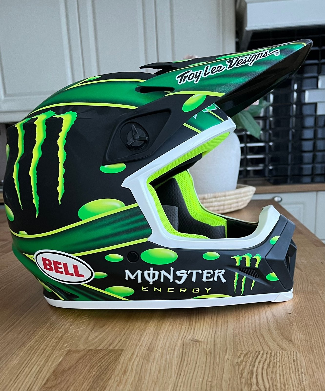 Équipement motocross, Enlèvement