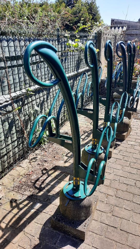 Degelijke fietsenrekken 6 stuks voor 24 fietsen, Ophalen, Zo goed als nieuw