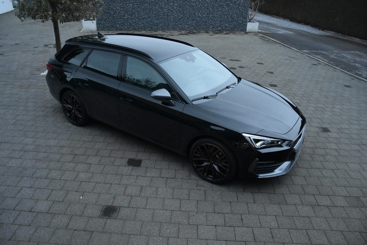 CUPRA Leon Sportstourer ST 1.4 e-Hybrid PHEV DSG 204Pk Cam/1, Auto's, Gebruikt, 4 cilinders, Leon, Zwart