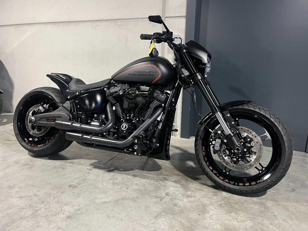 Harley-Davidson FXDR 114 exclusieve versie met air-ride, Motoren, Chopper, Bedrijf, Meer dan 35 kW, 1868 cc
