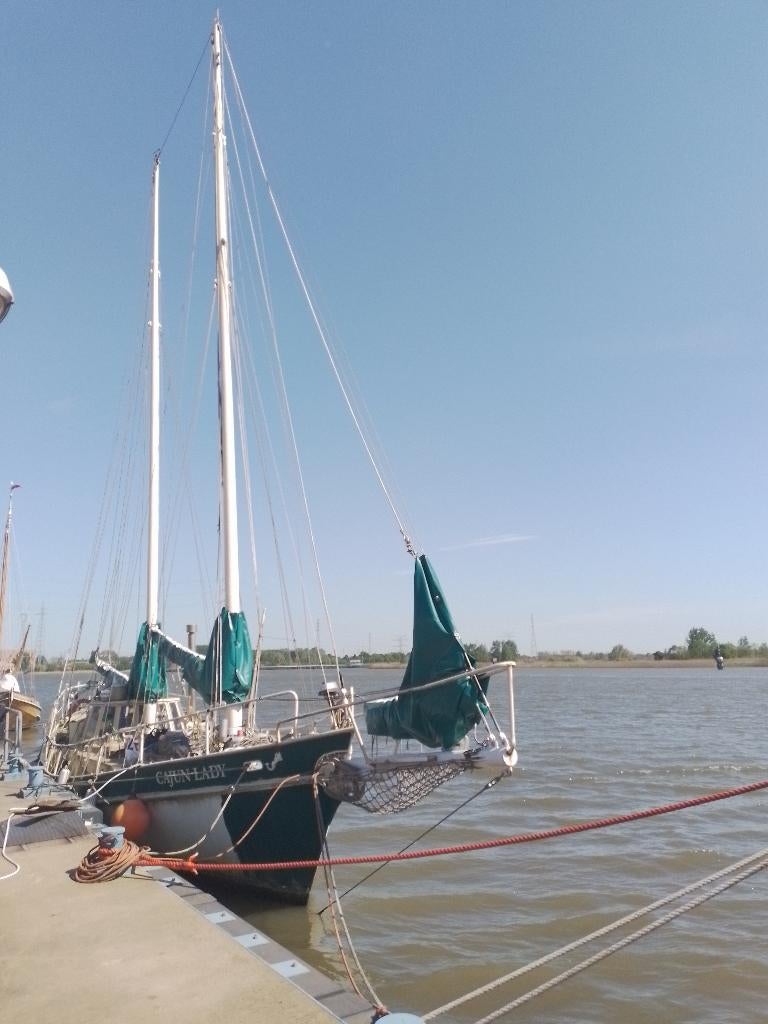 GRAND VOILIER BATEAU LOGEMENT ACIER 18 METRES, Sports nautiques & Bateaux, Bateaux à moteur & Yachts à moteur, Diesel, Moteur in-bord