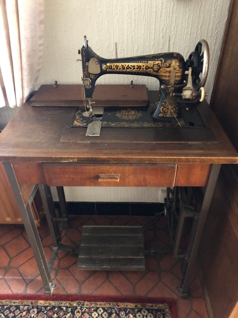 oude naaimachine, Antiek en Kunst, Ophalen