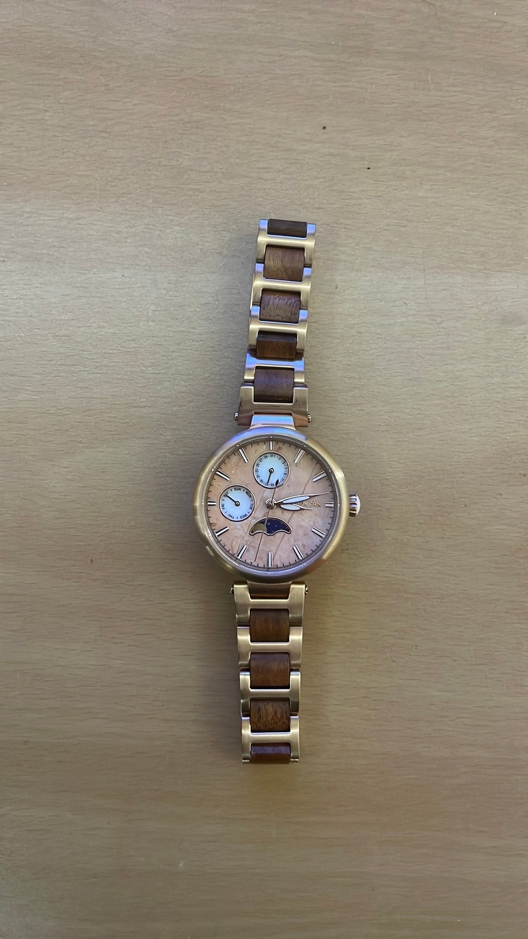 Holzkern horloge, voor dames., Ophalen of Verzenden, Zo goed als nieuw, Overige materialen, Overige merken