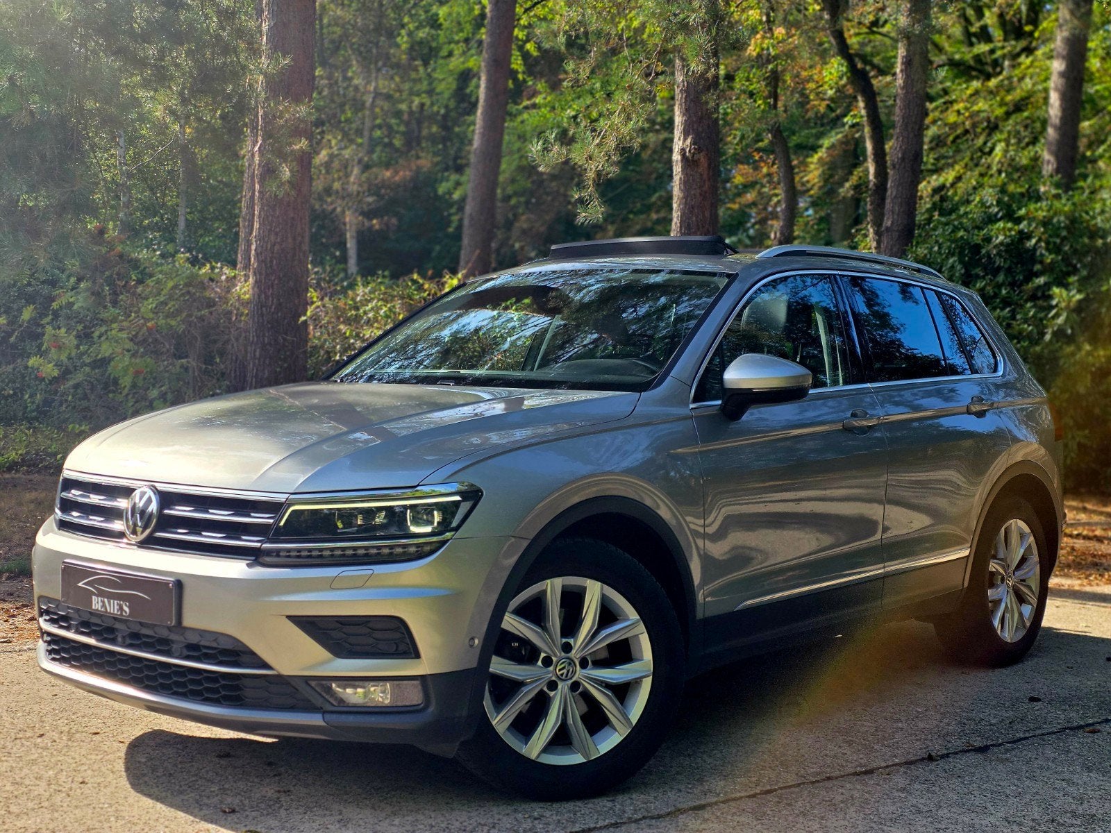 VOLKSWAGEN TIGUAN - 2018 - 2.0 TDI - 150 PK - FULL OPTION!!, Automaat, Zwart, Bedrijf, Diesel