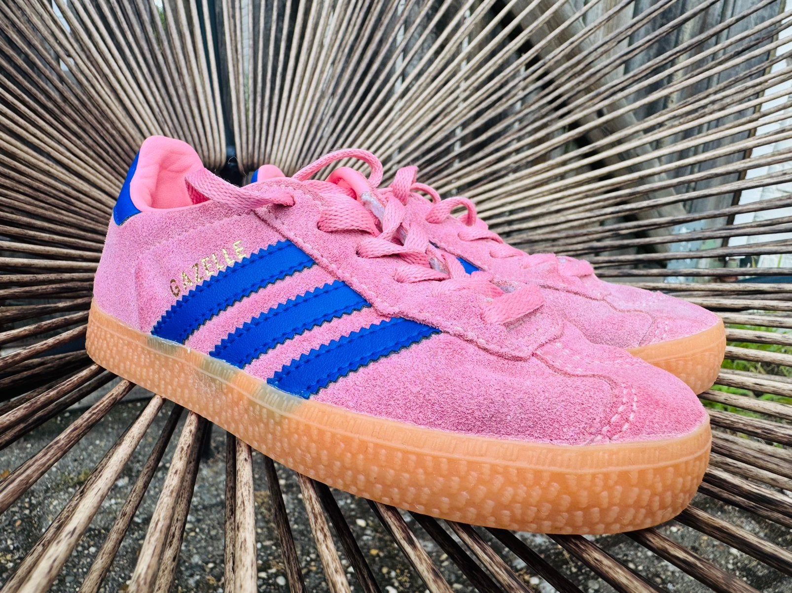 Sneakers Adidas Gazelle très branchées, Vêtements | Hommes, Chaussures, Enlèvement ou Envoi, Comme neuf, Baskets