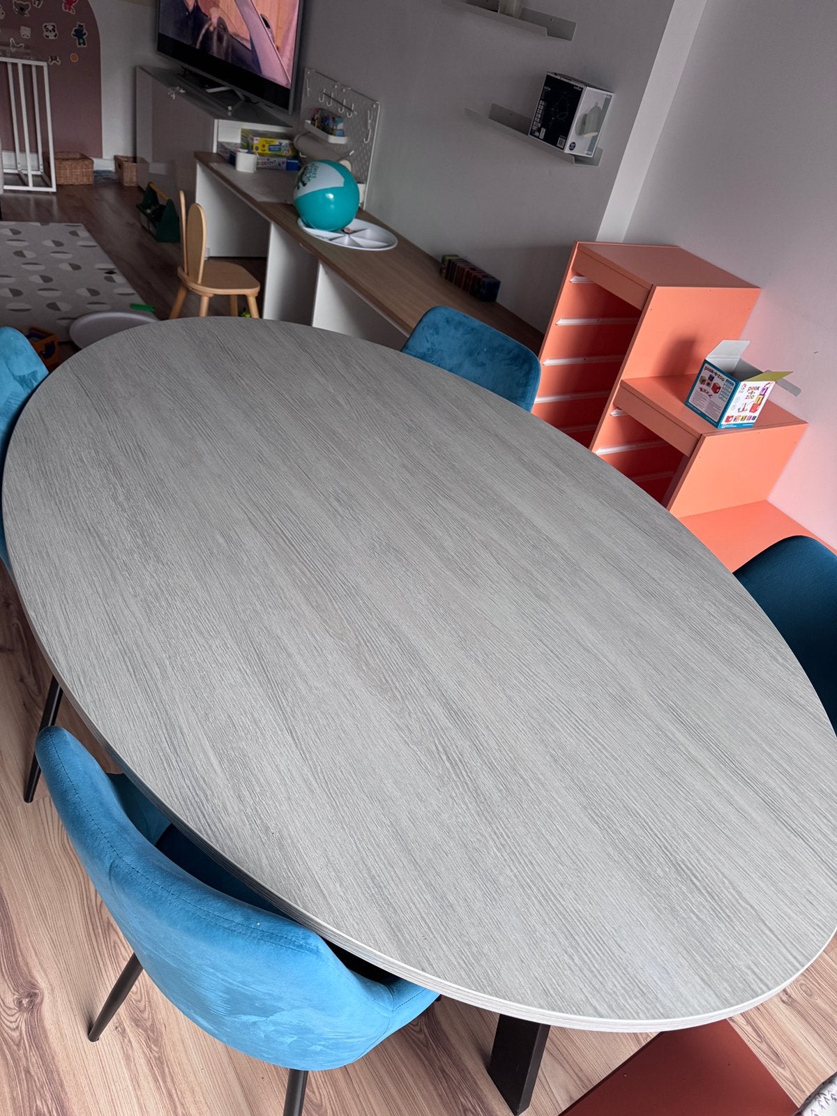 Ovale tafel, Huis en Inrichting, Ophalen, Zo goed als nieuw