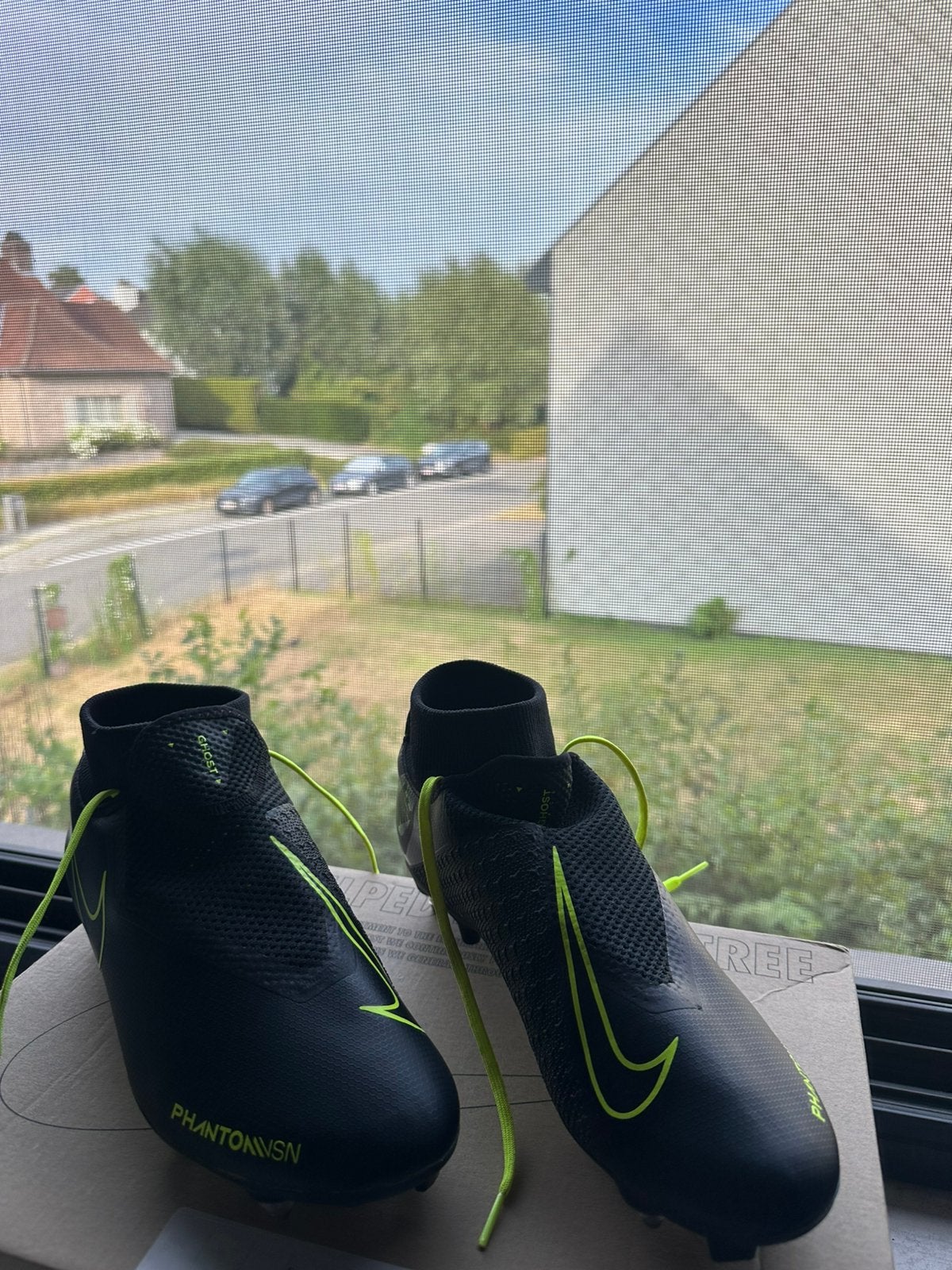 Nike phantom vision eu 43, Sport en Fitness, Voetbal, Ophalen of Verzenden, Zo goed als nieuw