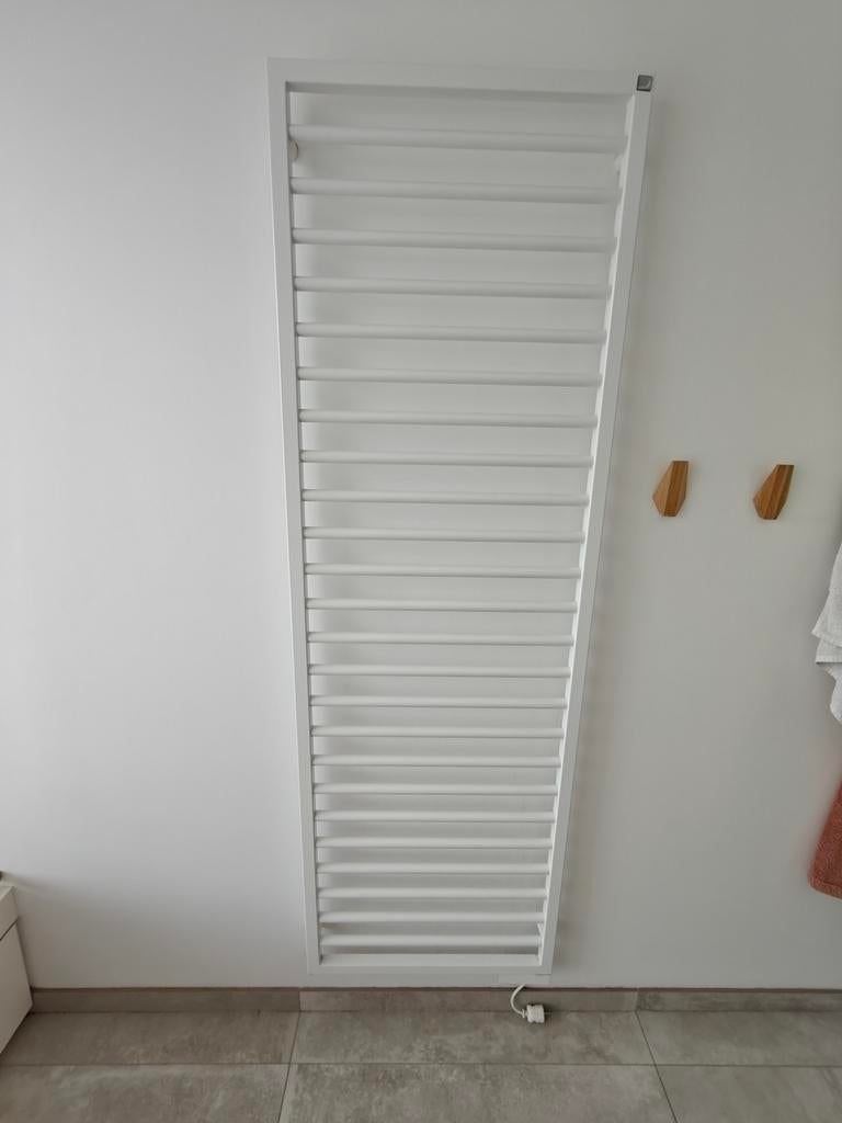Zehnder handdoeken radiator badkamer, Ophalen, Zo goed als nieuw, Radiator