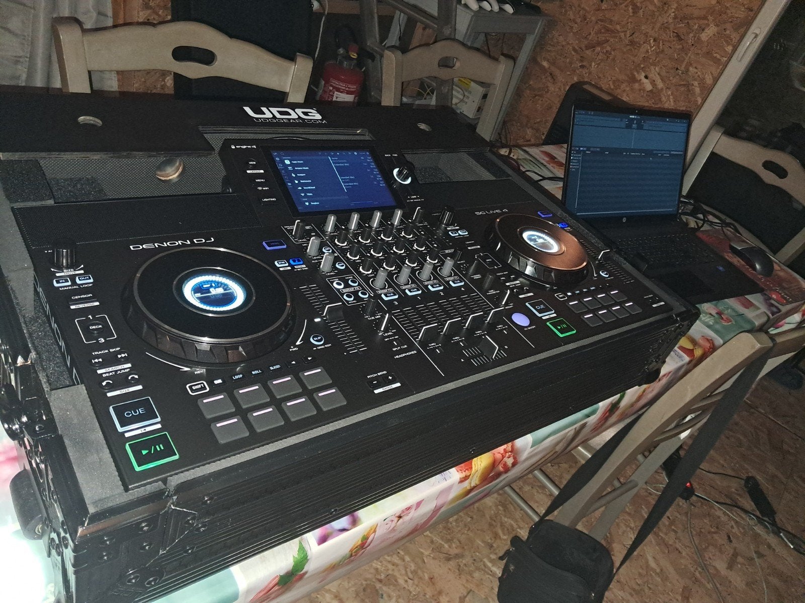 DENON DDJ ScLive4 tijdens een UDG-vlucht! Alles is NIEUW!, Muziek en Instrumenten, Ophalen, Nieuw, Dj-set, Denon