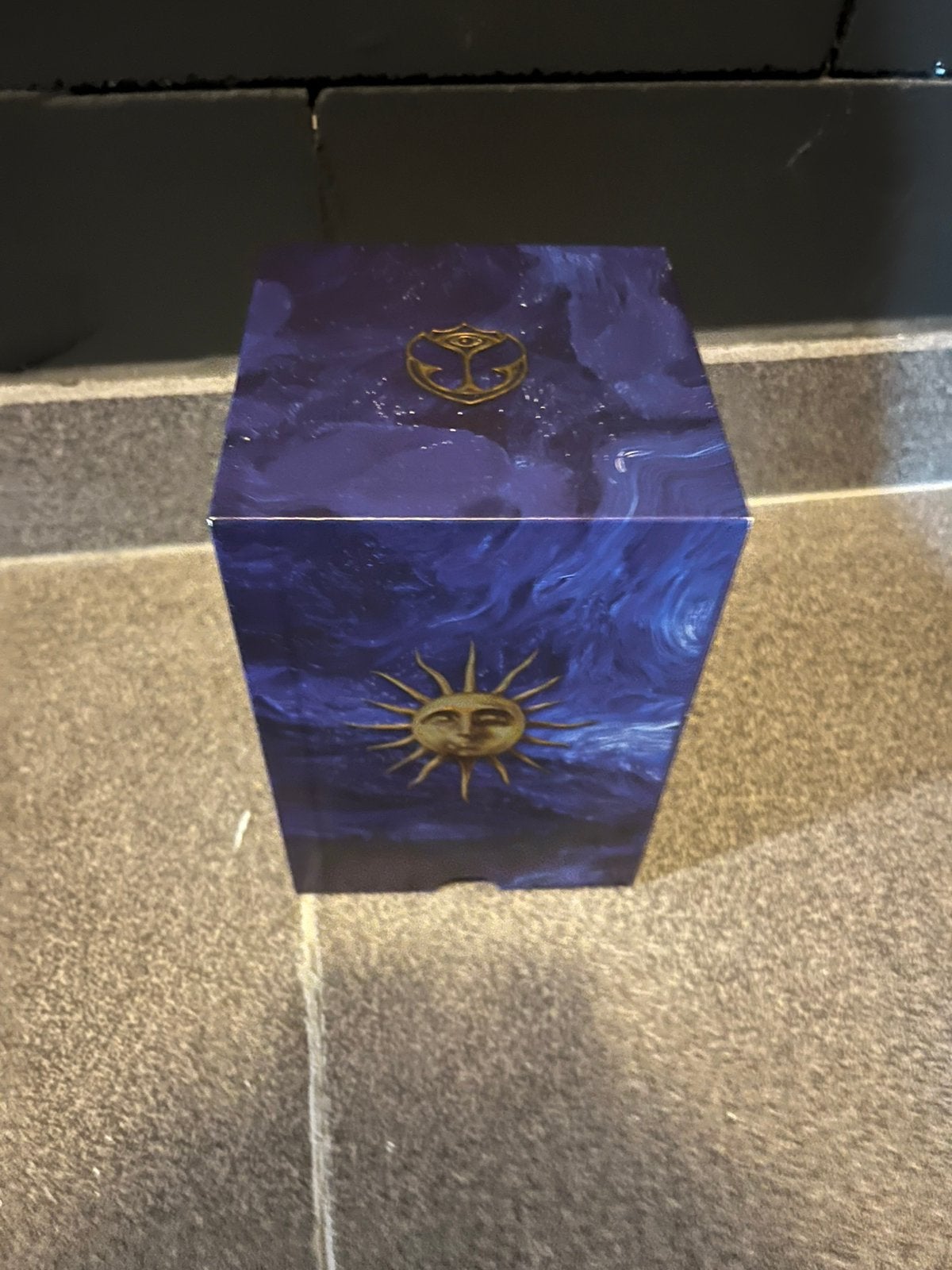 Tomorrowland box 2026, Enlèvement