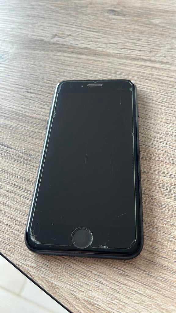 Iphone 7, Telecommunicatie, Mobiele telefoons | Apple iPhone, Ophalen, Zo goed als nieuw, 32 GB, IPhone 7