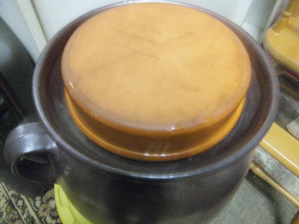 oude zuurkool pot,vetpot, Ophalen