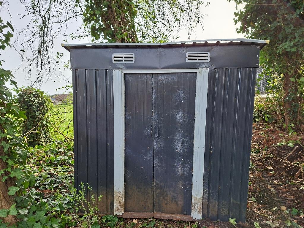 Metalen tuinhuis, Gebruikt, Tuinhuis, Minder dan 200 cm, Zonder ramen