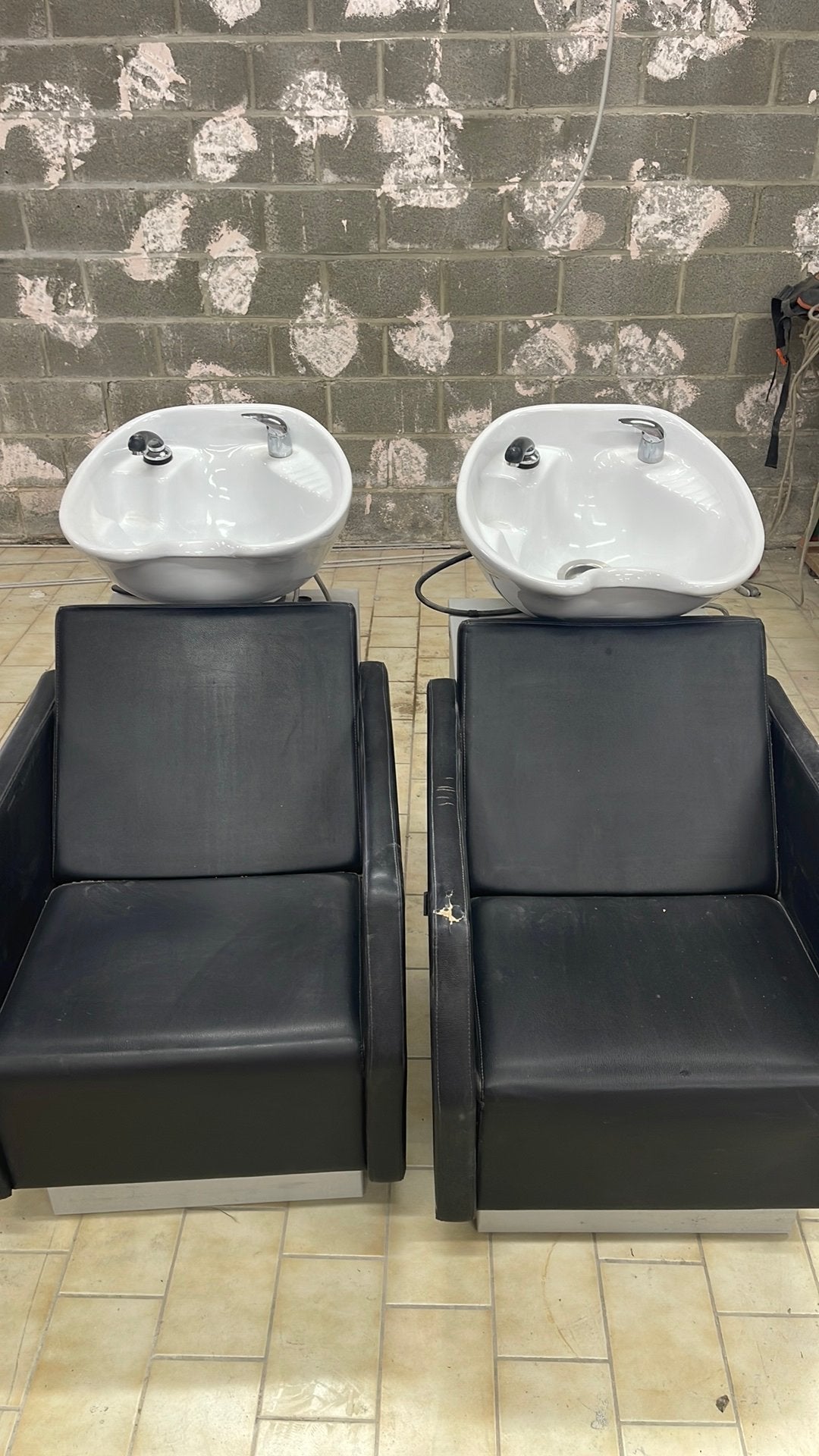 Mobilier salon de coiffure, bac a champoing,chaises, Maison & Meubles, Chaises, Enlèvement, Utilisé
