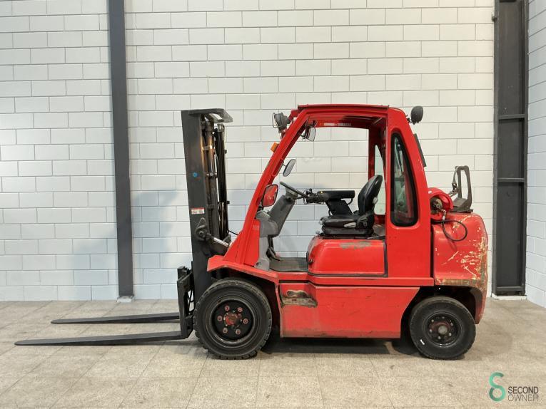 Heftrucks LPG Nissan UG 1 D 2 A 32 LQ 2008 Vrije-heffing, Zakelijke goederen, Machines en Bouw | Heftrucks en Intern transport