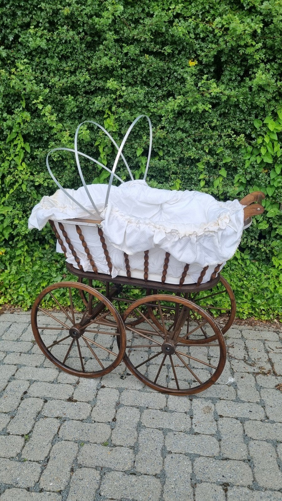 Babywieg of als decoratie, Ophalen