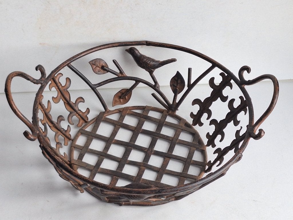 Joli panier en fer - Corbeille à fruits parfait état, Enlèvement ou Envoi, Comme neuf, Panier, Autres matériaux