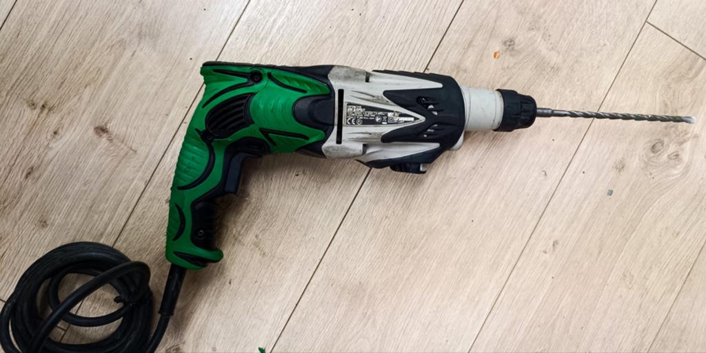 Marteau perforateur professionnel Hitachi DH, Enlèvement