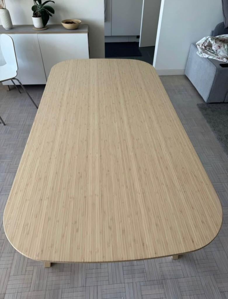 Table Voxlov Ikea avec 4 chaises, Maison & Meubles, Tables | Tables de salon, 150 à 200 cm, Comme neuf, Enlèvement, 50 à 100 cm