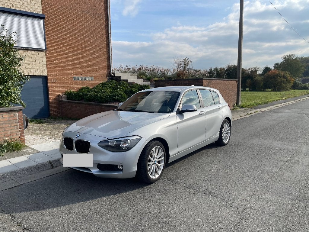 BMW 116d automatique, Auto's, Automaat, Zwart, 4 cilinders, Bedrijf