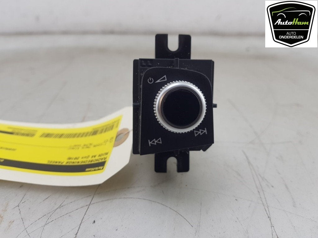 RADIOBEDIENING PANEEL Audi A4 Avant (B9) (|8W1919616|), Gebruikt, Audi