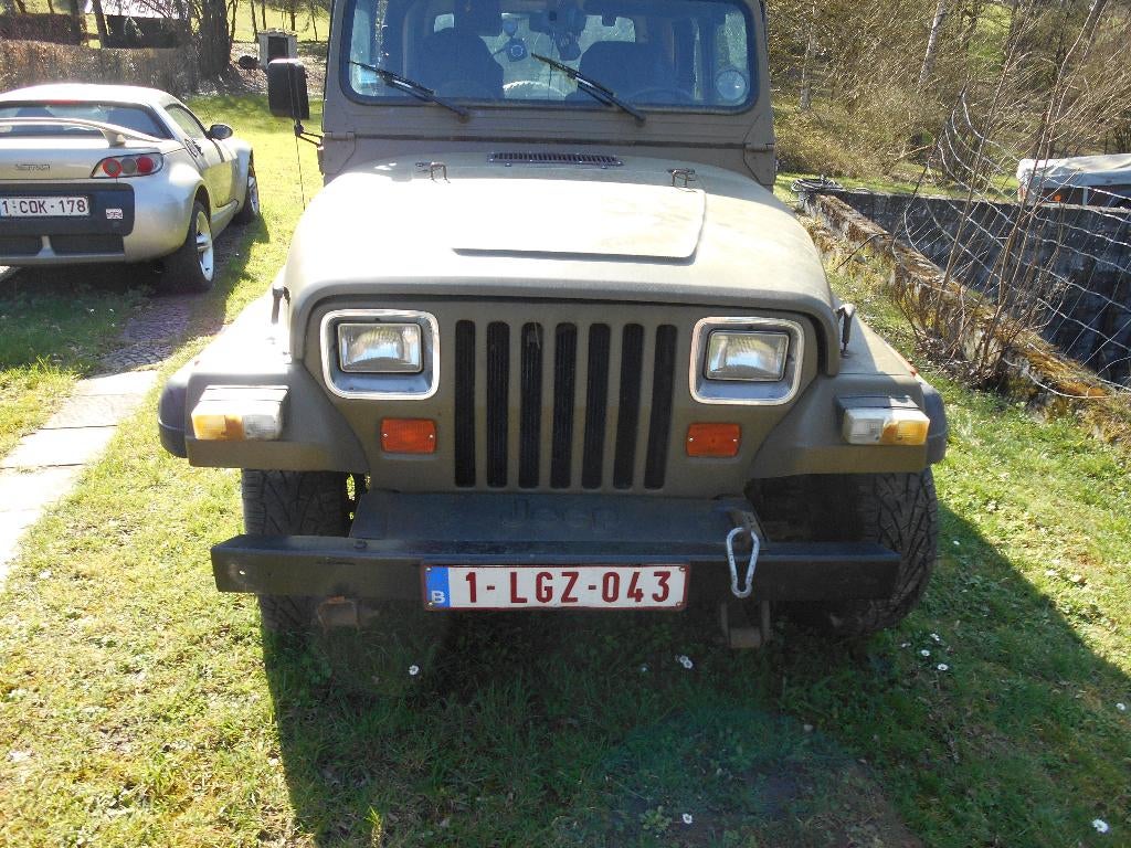 WRANGLER YJ UTILITY 2.5 uit 1992 vooraanrijding rechtsvoor., Particulier, Benzine, Te koop, Wrangler