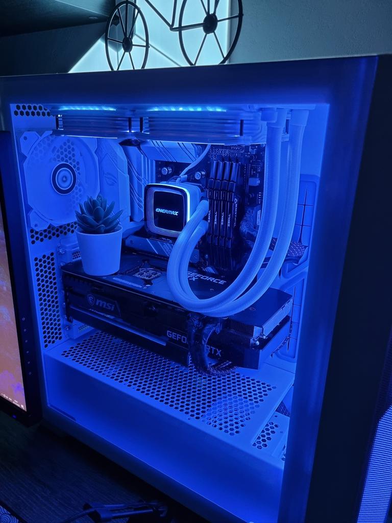 PC de jeu 3080, 32 GB, Virtual Reality, Comme neuf, 4 Ghz ou plus