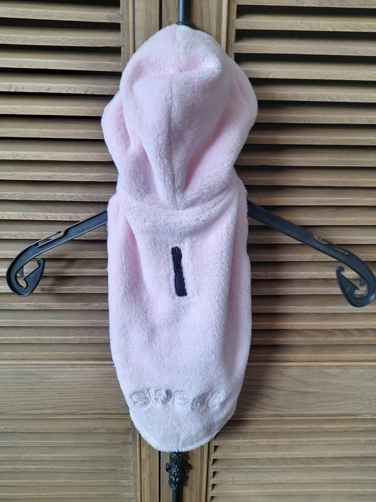 Hondenjasje in fleece merk Bobby, Dieren en Toebehoren, Hondenkleding, Ophalen, Gebruikt, Hondenjas