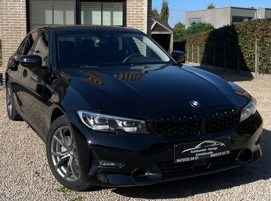 BMW 320eA *Sport Line*Adapt CC*Comfort Acces*M-leerstuurwiel, Automaat, 1998 cc, Achterwielaandrijving, 4 cilinders